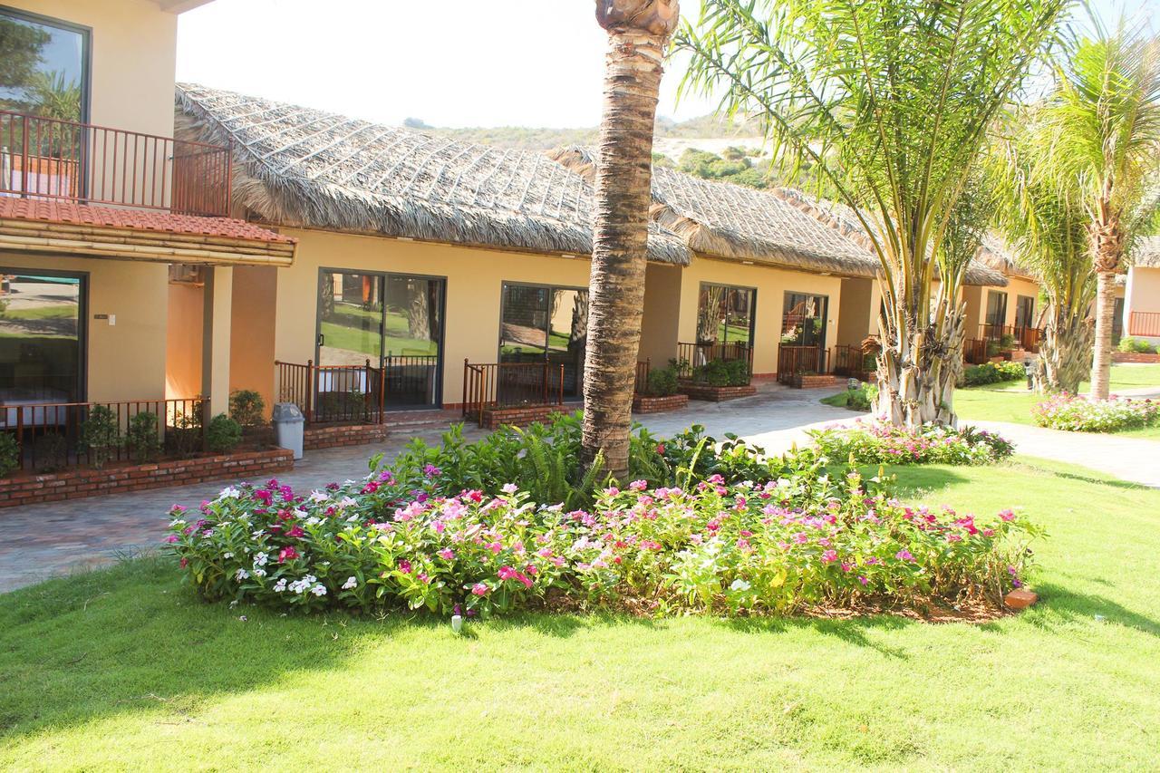 Eagles Beach Resort Phan Thiet Exterior photo