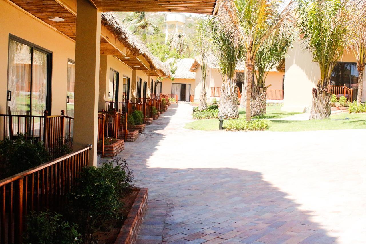 Eagles Beach Resort Phan Thiet Exterior photo