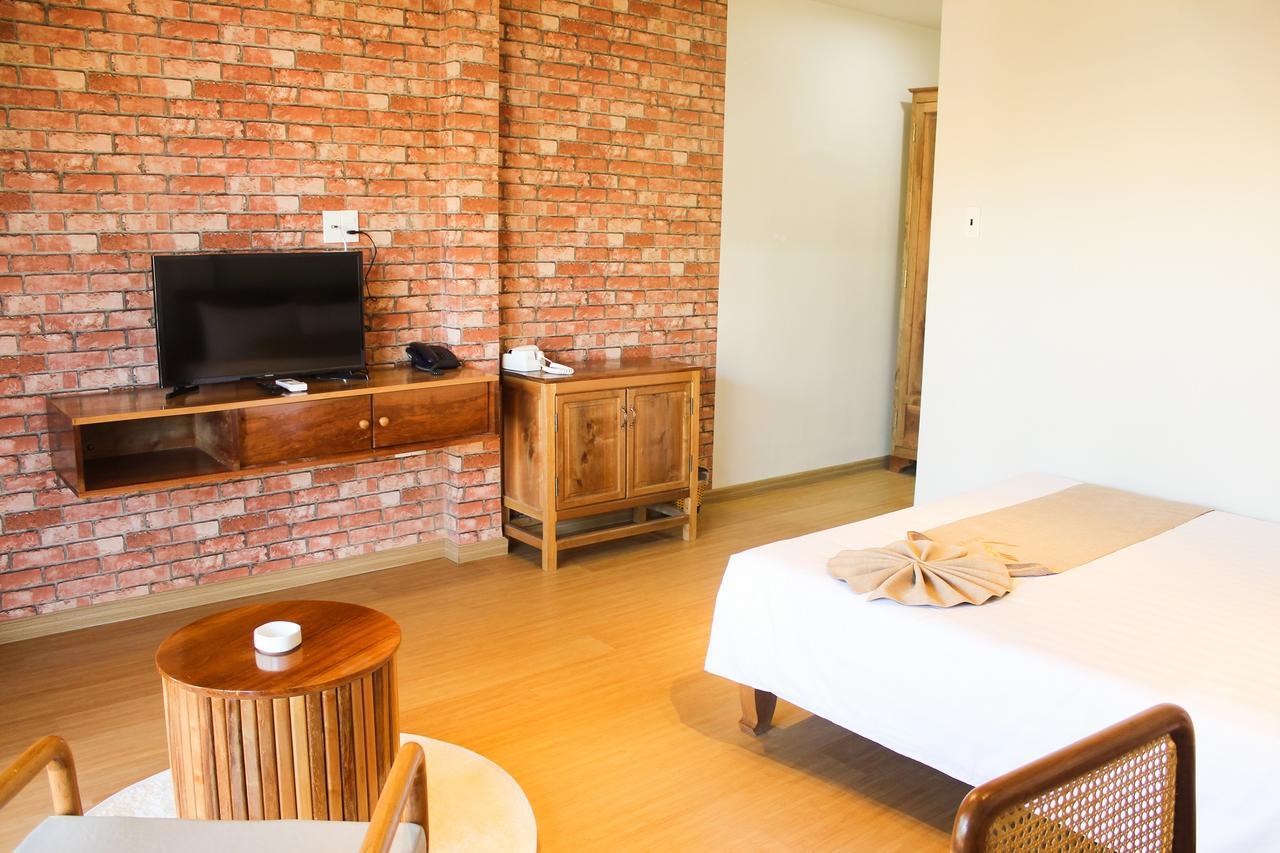 Eagles Beach Resort Phan Thiet Exterior photo
