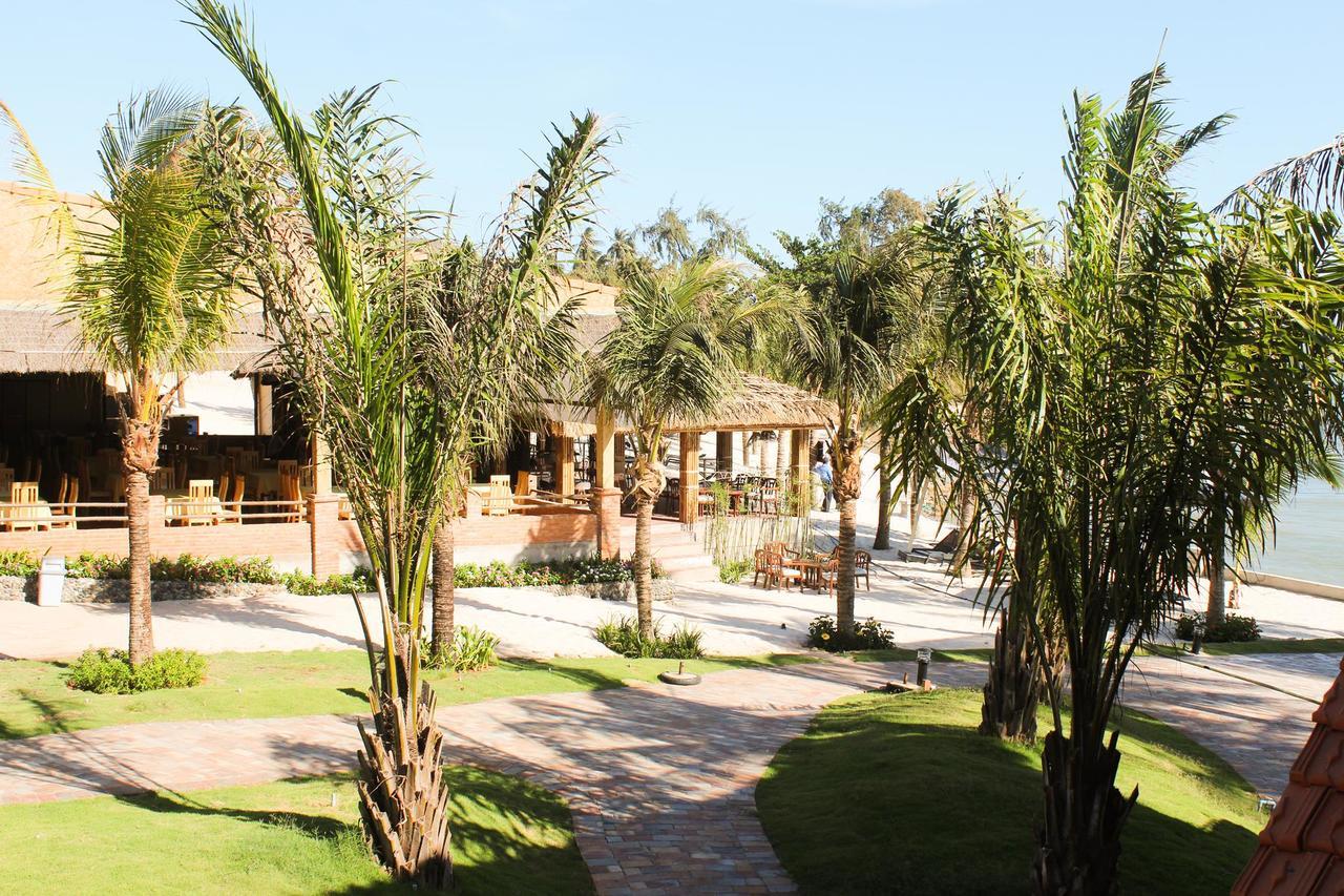 Eagles Beach Resort Phan Thiet Exterior photo